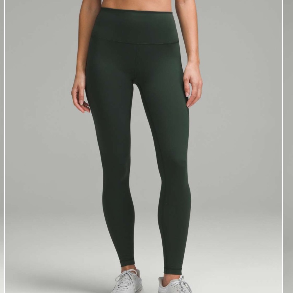 Lululemon Wunder Train High-Rise Tight 28"
Legacy Green size 6